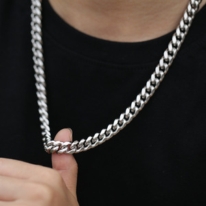 Stainless Steel Curb <b>Chain</b> Necklace, Polished Round Link, Tight Weave Cuban <b>Chain</b> for Men, Jewelry Accessory with Lobster Clasp - Product Image 5