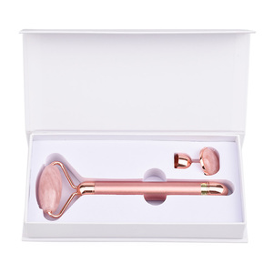 Réduire les ridules rose quartz visage massage 2 en 1 électrique vibrant barre <span class=keywords><strong>de</strong></span> beauté <span class=keywords><strong>rouleau</strong></span> <span class=keywords><strong>de</strong></span> <span class=keywords><strong>jade</strong></span> - Product Image 2