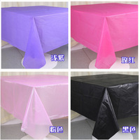 Fourniture d'usine PE plastique jetable 137*183cm nappe de fête nappe de couleur Pure pour la décoration de fête d'anniversaire de mariage