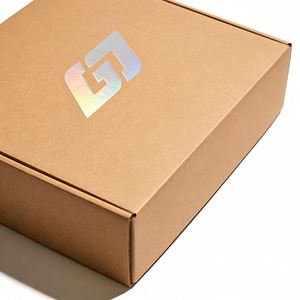 Cajas de Embalaje de Regalo de Cartón Corrugado Kraft Plegables, Hechas con Materiales Reciclados, con Relieve y Protección UV - Product Image 2