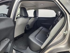 TOYOTA BZ3 <span class=keywords><strong>2023</strong></span> USADO, EDICIÓN ELITE PRO, <span class=keywords><strong>4</strong></span> PUERTAS, 5 ASIENTOS, SEDÁN, VEHÍCULO ELÉCTRICO PURA, AUTONOMÍA DE 517 KM, CON TECHO SOLAR, PLATEADO SOBRE GRIS - Product Image 5