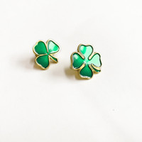 Insigne en métal personnalisé Ireland St. Patrick's Day Lucky Shamrock Trèfle à quatre feuilles Insigne Vintage Baked Lacquer Drip Oil Label Pin