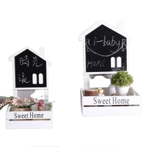 Fioriera in Legno Intagliato Stile Europeo con Lavagna, Decorazione da Parete per Interni e Balconi - Product Image 1