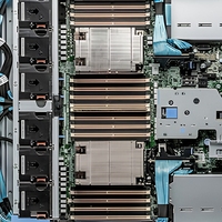 Untuk Server Rak 2U R7525 AMD EPYC 7763 DDR4 3200 24 Bays Bekas Server Penyimpanan Pusat Data