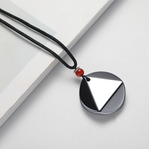Pendentif personnalisé en terahertz taillé en pyramide 34 mm, agate rouge, collier <span class=keywords><strong>anti</strong></span>-radiation, directement de l'usine - Product Image 4