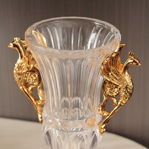 Europese Kristallen Glazen Vaas Pauw Bloem Invoegen Huis Zachte Decoratie Luxe Glas Hars Acryl Vaas - Product Image 4