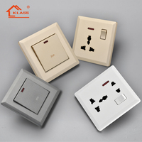 Fournitures électriques modernes Interrupteur d'alimentation 13A UK Prises avec indicateur Interrupteurs et prises électriques universels Chine PC gratuit