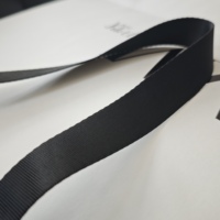 Sacs d'emballage de luxe personnalisés en carton recyclable avec poignées en corde de coton pour vêtements, bougies et artisanat