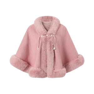 Poncho élégant en fausse fourrure tricotée pour femme, avec bordure chaude et élégante, fermeture perlée, idéal pour mariage, rendez-vous galants et réveillon du Nouvel An - Product Image 4