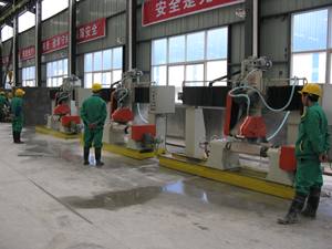 Máquinas de corte de balaustres de granito Wanlong Máquina moldeadora de barandillas cilíndricas de columna de perfilado de piedra - Product Image 2