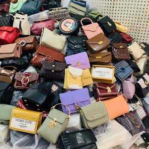 Bolsos de Marca Usados al por Mayor, Bolsos de Hombro, Bolsos de Mujer Usados Surtidos - Product Image 1