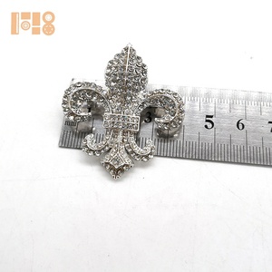 Nuevos productos Broche de Cruz de diamantes de imitación de aleación de zinc al por mayor para damas - Product Image 4