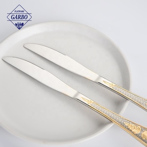 أدوات مائدة فاخرة من المصنع بمقابض ذهبية وحامل معدني، طقم ملاعق وشوك من الفولاذ المقاوم للصدأ 18/10 مع شعار محفور بالليزر وطلاء ذهبي - Product Image 5