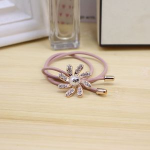 ที่คาดผมประดับพลอยรูปดอกพลัม คละสี ยืดหยุ่นสูง ใช้ได้ทุกวัน - Product Image 4