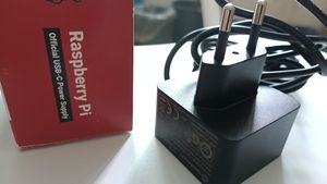 محول طاقة 4 <span class=keywords><strong>Pi</strong></span> التوت w 5v 3A Usb-c طاقة رسمية - Product Image 2