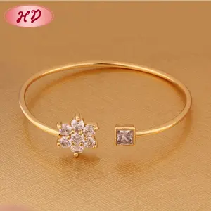 China Suppliers Hot Selling Design Ladies Gift Items Gold Bangle Bracelets Sale Zircon Bangle