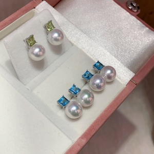 Aretes de Oro de 18K con Perlas de Agua Salada Akoya Brillantes e Incrustaciones de Peridoto Natural y Azul, Modernos y Elegantes para Uso Diario - Product Image 5