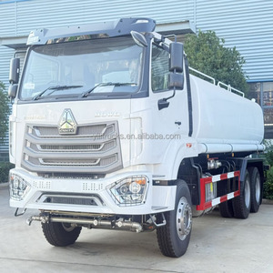 Camion citerne HOWO NX 6x6 tout-terrain <span class=keywords><strong>20m3</strong></span> en acier inoxydable, véhicule d'irrigation par aspersion 25m3, nettoyeur de rue 30m3 en stock - Product Image 3