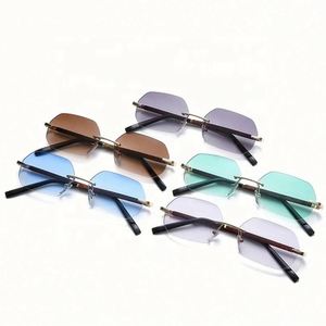 Gafas de Sol Poligonales con Marco Pequeño y Moderno, con Logotipo Personalizado, para Mujer, Protección UV400, Lentes Degradadas sin Montura, 2021 - Product Image 5