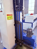 Machine de fermeture de joint de conduit carré hydraulique verticale pour le scellage des joints de conduits en acier galvanisé de 1,5 mm