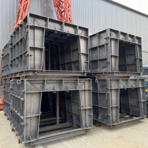 China Manufacturer Wet <strong>Casting</strong> Shape Mould Precast Concrete Channel Steel Mold for Water Drainage - Product Image 4