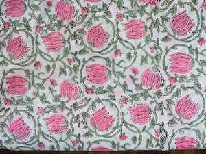 Kimono ligero de algodón con estampado floral, diseñado para ropa de noche femenina y comodidad tranquila en el hogar. - Product Image 6