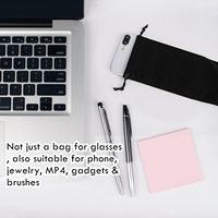 2025 personnalisé 50 pièces microfibre lunettes de soleil étui cordon sac PU pochette de rangement avec impression de Logo pour les faveurs de fête