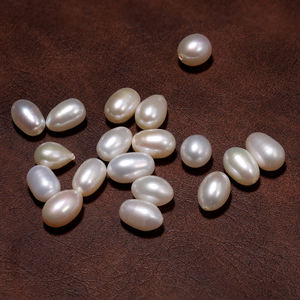 ผู้ผลิตโดยตรง ขายส่งไข่มุกน้ำจืดทรงข้าวสารสีขาวธรรมชาติ ขนาด 5-6 มม. สำหรับทำเครื่องประดับ รุ่น PP22-3A-5.5-9.5 - Product Image 2