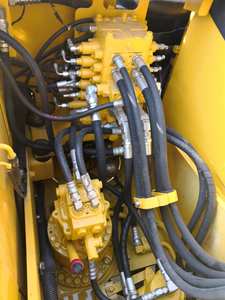 Excavadora sobre orugas Komatsu de segunda mano, marca Komatsu de marca, 2, 2, 2, 1, 2, 2, 2, 2 - Product Image 4