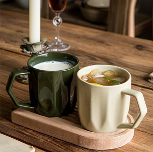 Vente en gros de tasse en céramique diamantée au design rétro simple tasse à café vert foncé - Product Image 1