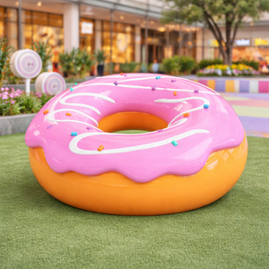 Simpatica Scultura a Forma di <span class=keywords><strong>Ciambella</strong></span> Rosa Ecologica per Parchi Giochi Esterni, Statua Lucida in Fibra di Vetro a Tema Dessert per Candy Park - Product Image 2