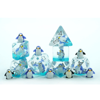 Jeu de dés en résine transparente avec pingouin bleu à l'intérieur pour les jeux de D&D, style Dragons et donjons