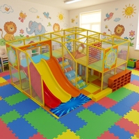 Aire de jeux intérieure commerciale personnalisée en mousse souple colorée, parc d'attractions avec trois toboggans et labyrinthe multi-étages pour enfants, maternelles et centres commerciaux