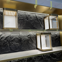 Vitrine à bijoux de luxe en métal avec éclairage LED, vitrine d'exposition pour bijoux avec texture de pierre, vitrine à bijoux murale personnalisée