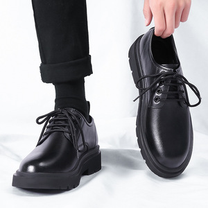 Chaussures Richelieu en cuir noir pour hommes, à bout rond, à lacets, doublées en fourrure, isolantes, pour mariage d'automne - Product Image 2