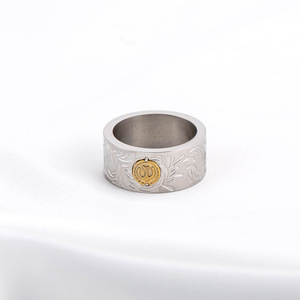 Anillo ancho de acero inoxidable yunnique con patrón arabesco e incrustaciones de oro, joyería unisex - Product Image 4