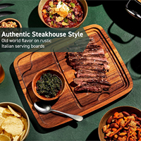 Ensemble de 4 assiettes à steak en bois avec canal à jus pour viandes, gravure, design empilable écologique, bords droits, base plate