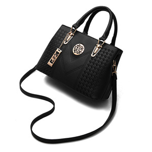 Nuova Borsa a Mano HK 2026 per Donna, Grande Capacità con Ricami, Borsa a Tracolla Stile Secchiello - Product Image 5