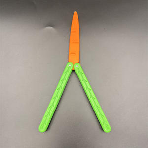 Couteau à gravité 3D en forme de radis et de carotte, jouet de décompression à pousser pour le plaisir, petit couteau à gravité radis - Product Image 6