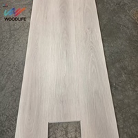 Holz Design Eiche Hybrid 5mm 6mm SPC Bodenbelag SPC Bodenbelag 0,5mm Verschleiß fest 20 Jahre Vinyl Garantie Gewerblicher starrer Bodenbelag