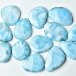 หินลาริมาร์อัญมณีสีฟ้าที่น่าตื่นตาตื่นใจในรูปทรงต่างๆขายส่งจำนวนมากสำหรับการใช้สร้อยคอ - Product Image 1