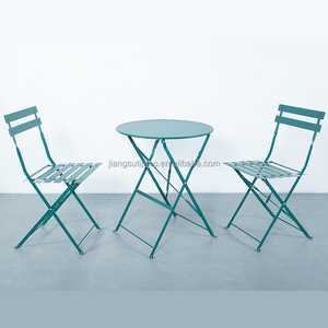 Ensemble de mobilier de jardin <span class=keywords><strong>2</strong></span> <span class=keywords><strong>chaises</strong></span> et 1 <span class=keywords><strong>table</strong></span> Ensemble de bistrot pliable en métal 3 pièces pour l'intérieur et l'extérieur - Product Image 2