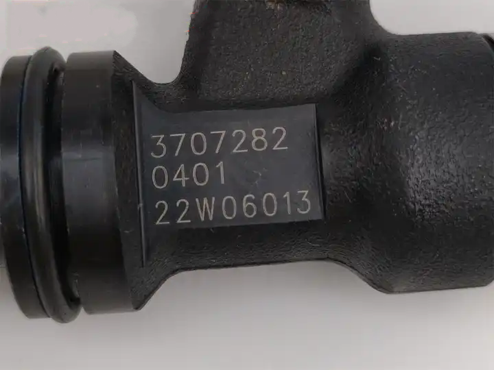 injector nozzle 295050-0401 3707282 injector for CAT/CATERPILLAR C7.1 engine common rail injector 295050-0401 3707282 370-7282