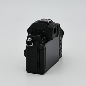 95% New Nikonn Z50 II Used Camera 20.9MP APS-<b>C</b> 4K UHD Vlog Camera - Product Image 3
