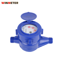 Compteur d'eau mécanique en plastique à prix abordable, conception professionnelle, type multi-jets DN20 3/4 pouce avec protection IP68, pour eau froide
