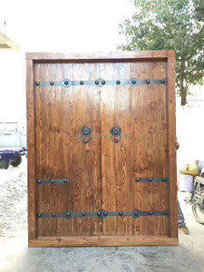 Porte intérieure en bois massif traditionnelle de style ferme, finition imperméable, double porte sculptée - Product Image 6