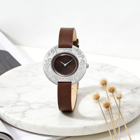 Montre à quartz de classe affaires avec boîtier robuste et mouvement de précision, montre à mouvement spécialisé haut de gamme