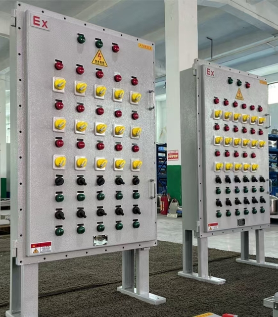 Explosion Proof PLC VFD Control Cabinet for Mining Equipment with CE/ETL IP66 Protection and Vibration Resistance Design