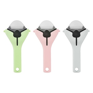 Éplucheur-râpeur triangulaire manuel multifonction 3-en-1 en acier inoxydable robuste pour légumes, vente en gros - Product Image 4