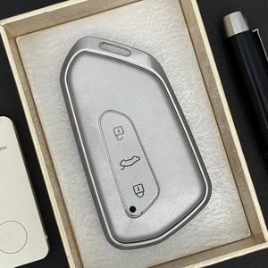 Funda de Metal y TPU para llave de coche, Serie 3 personalizada, compatible con <span class=keywords><strong>VW</strong></span> Golf PoloTiguan Passat Caddy, funda para llave, accesorios para bolsa remota Fob - Product Image 3